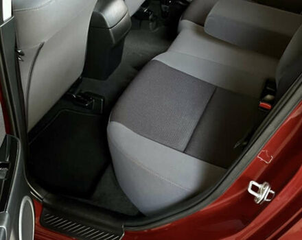 Красный Мазда 3, объемом двигателя 1.6 л и пробегом 165 тыс. км за 7600 $, фото 24 на Automoto.ua