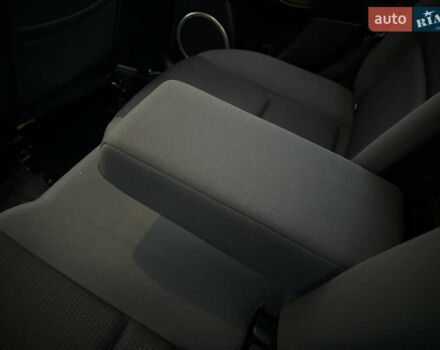 Красный Мазда 3, объемом двигателя 2 л и пробегом 205 тыс. км за 5400 $, фото 52 на Automoto.ua