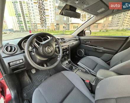 Красный Мазда 3, объемом двигателя 1.6 л и пробегом 123 тыс. км за 5200 $, фото 7 на Automoto.ua