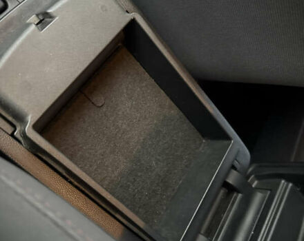 Красный Мазда 3, объемом двигателя 2 л и пробегом 205 тыс. км за 5900 $, фото 50 на Automoto.ua