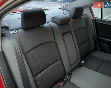 Красный Мазда 3, объемом двигателя 2 л и пробегом 205 тыс. км за 5900 $, фото 48 на Automoto.ua