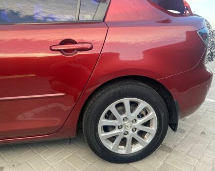 Красный Мазда 3, объемом двигателя 2 л и пробегом 220 тыс. км за 6700 $, фото 4 на Automoto.ua