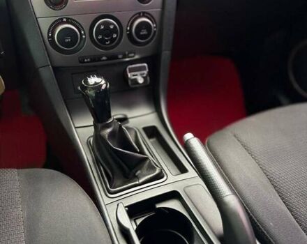 Червоний Мазда 3, об'ємом двигуна 1.6 л та пробігом 218 тис. км за 6000 $, фото 10 на Automoto.ua