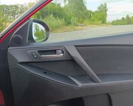 Червоний Мазда 3, об'ємом двигуна 2 л та пробігом 161 тис. км за 6600 $, фото 13 на Automoto.ua