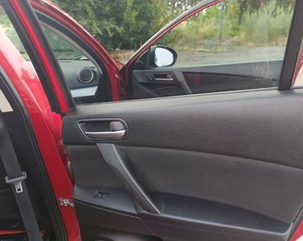 Червоний Мазда 3, об'ємом двигуна 2 л та пробігом 161 тис. км за 6600 $, фото 12 на Automoto.ua