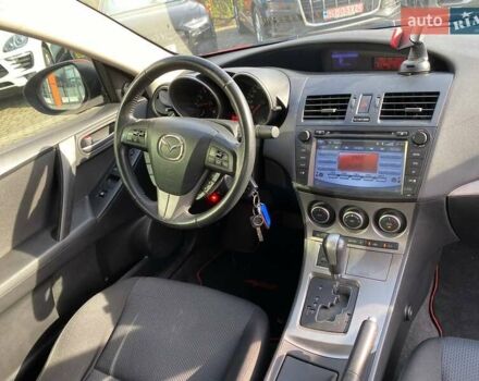 Красный Мазда 3, объемом двигателя 1.6 л и пробегом 98 тыс. км за 8950 $, фото 7 на Automoto.ua