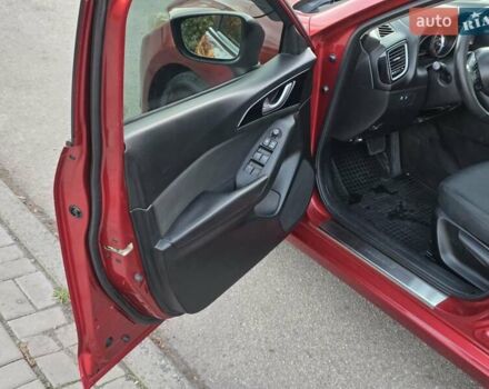 Красный Мазда 3, объемом двигателя 2 л и пробегом 89 тыс. км за 11000 $, фото 16 на Automoto.ua