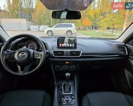 Красный Мазда 3, объемом двигателя 2 л и пробегом 89 тыс. км за 11000 $, фото 28 на Automoto.ua