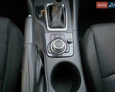 Красный Мазда 3, объемом двигателя 2 л и пробегом 89 тыс. км за 11000 $, фото 31 на Automoto.ua