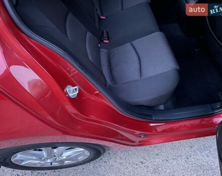 Красный Мазда 3, объемом двигателя 1.5 л и пробегом 95 тыс. км за 13300 $, фото 155 на Automoto.ua