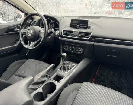 Красный Мазда 3, объемом двигателя 1.6 л и пробегом 140 тыс. км за 8100 $, фото 10 на Automoto.ua