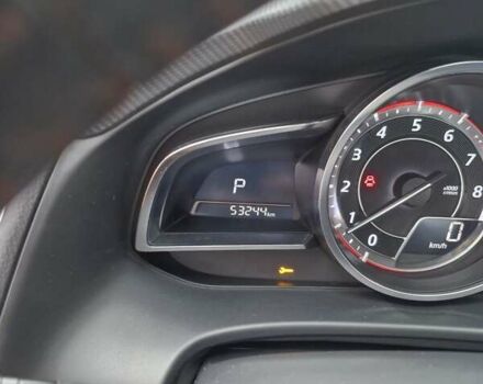 Красный Мазда 3, объемом двигателя 1.5 л и пробегом 53 тыс. км за 12500 $, фото 4 на Automoto.ua