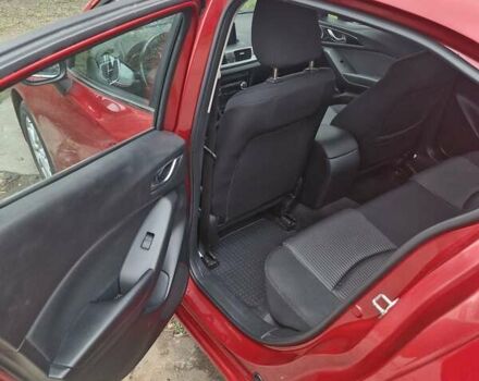 Красный Мазда 3, объемом двигателя 1.5 л и пробегом 53 тыс. км за 12500 $, фото 9 на Automoto.ua