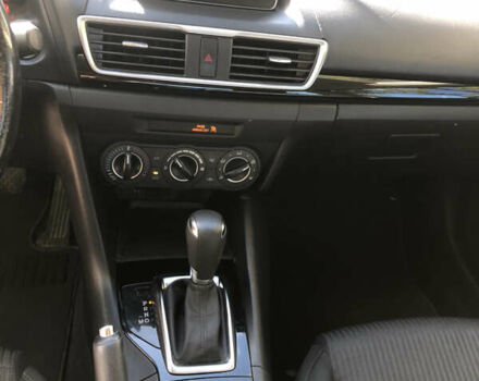 Красный Мазда 3, объемом двигателя 2 л и пробегом 82 тыс. км за 10900 $, фото 11 на Automoto.ua