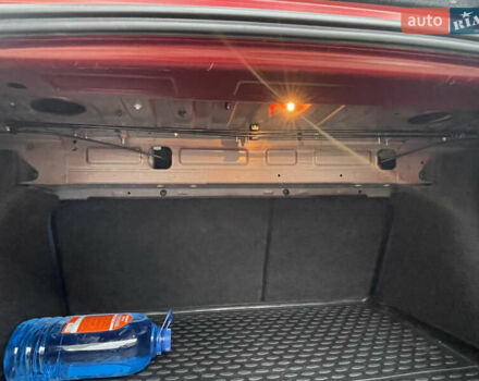 Красный Мазда 3, объемом двигателя 1.5 л и пробегом 125 тыс. км за 13600 $, фото 18 на Automoto.ua