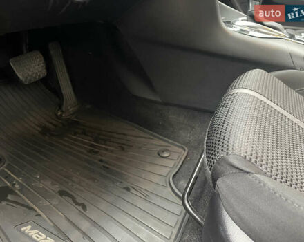 Красный Мазда 3, объемом двигателя 1.5 л и пробегом 125 тыс. км за 13600 $, фото 14 на Automoto.ua