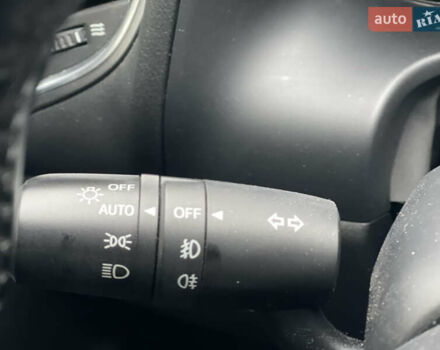 Красный Мазда 3, объемом двигателя 1.5 л и пробегом 125 тыс. км за 13600 $, фото 25 на Automoto.ua