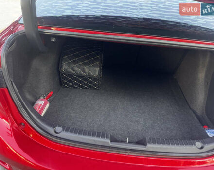 Красный Мазда 3, объемом двигателя 2 л и пробегом 123 тыс. км за 12000 $, фото 9 на Automoto.ua