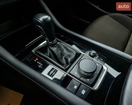 Мазда 3, объемом двигателя 1.5 л и пробегом 87 тыс. км за 17932 $, фото 18 на Automoto.ua