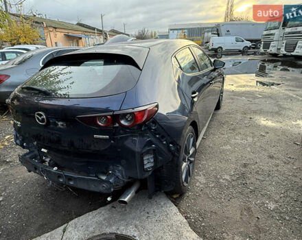 Мазда 3, объемом двигателя 0 л и пробегом 116 тыс. км за 14000 $, фото 7 на Automoto.ua