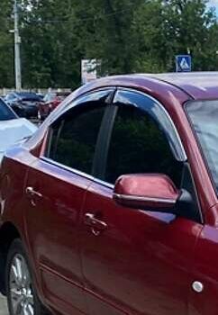 Мазда 3, объемом двигателя 1.6 л и пробегом 317 тыс. км за 3100 $, фото 2 на Automoto.ua