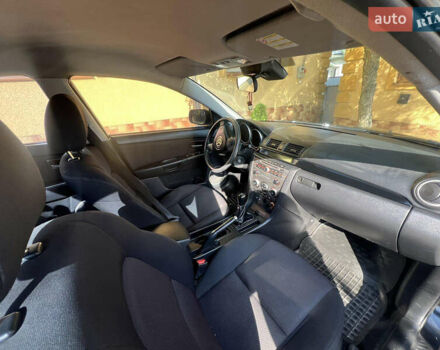 Мазда 3, объемом двигателя 1.6 л и пробегом 350 тыс. км за 3900 $, фото 3 на Automoto.ua