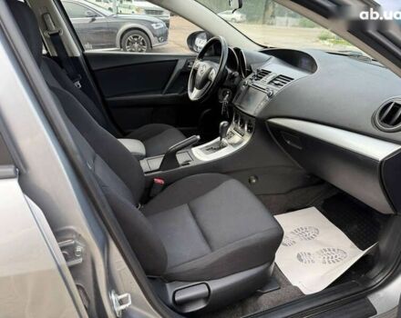 Мазда 3, объемом двигателя 1.6 л и пробегом 128 тыс. км за 8400 $, фото 8 на Automoto.ua