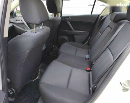 Мазда 3, объемом двигателя 0 л и пробегом 42 тыс. км за 9800 $, фото 9 на Automoto.ua