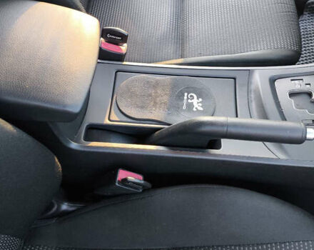 Мазда 3, об'ємом двигуна 2 л та пробігом 238 тис. км за 8950 $, фото 25 на Automoto.ua