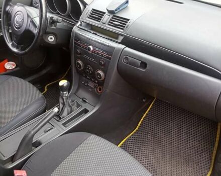 Желтый Мазда 3, объемом двигателя 2 л и пробегом 330 тыс. км за 2800 $, фото 9 на Automoto.ua
