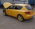 Желтый Мазда 3, объемом двигателя 2 л и пробегом 330 тыс. км за 2800 $, фото 1 на Automoto.ua