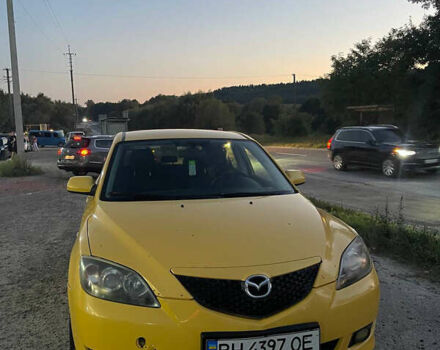 Желтый Мазда 3, объемом двигателя 1.6 л и пробегом 200 тыс. км за 2900 $, фото 2 на Automoto.ua