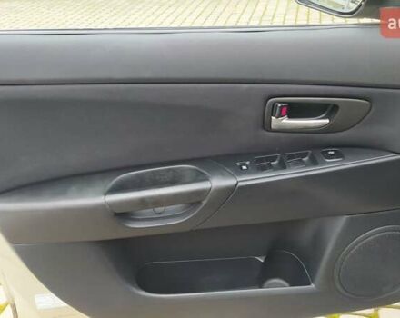 Жовтий Мазда 3, об'ємом двигуна 1.56 л та пробігом 191 тис. км за 2950 $, фото 7 на Automoto.ua