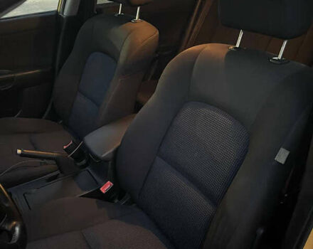 Желтый Мазда 3, объемом двигателя 1.6 л и пробегом 200 тыс. км за 2900 $, фото 9 на Automoto.ua