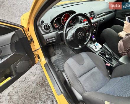 Желтый Мазда 3, объемом двигателя 1.6 л и пробегом 200 тыс. км за 3400 $, фото 10 на Automoto.ua