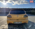 Желтый Мазда 3, объемом двигателя 2 л и пробегом 195 тыс. км за 6400 $, фото 7 на Automoto.ua