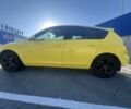 Желтый Мазда 3, объемом двигателя 1.6 л и пробегом 208 тыс. км за 5000 $, фото 2 на Automoto.ua