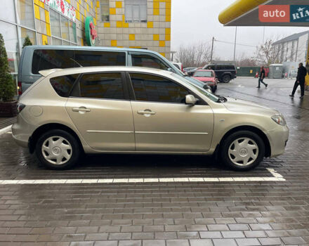 Жовтий Мазда 3, об'ємом двигуна 1.6 л та пробігом 276 тис. км за 4050 $, фото 9 на Automoto.ua