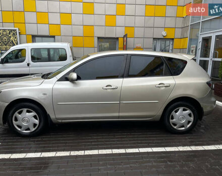 Жовтий Мазда 3, об'ємом двигуна 1.6 л та пробігом 276 тис. км за 4050 $, фото 6 на Automoto.ua