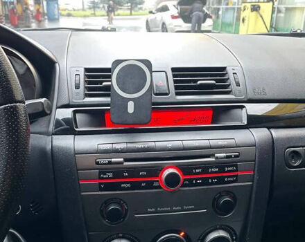 Жовтий Мазда 3, об'ємом двигуна 1.6 л та пробігом 276 тис. км за 4050 $, фото 21 на Automoto.ua