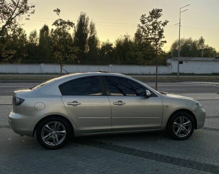 Желтый Мазда 3, объемом двигателя 1.6 л и пробегом 340 тыс. км за 6000 $, фото 7 на Automoto.ua