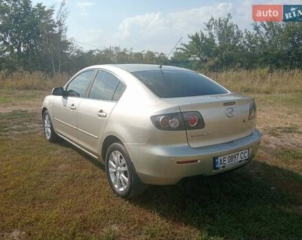 Желтый Мазда 3, объемом двигателя 1.6 л и пробегом 230 тыс. км за 4700 $, фото 7 на Automoto.ua