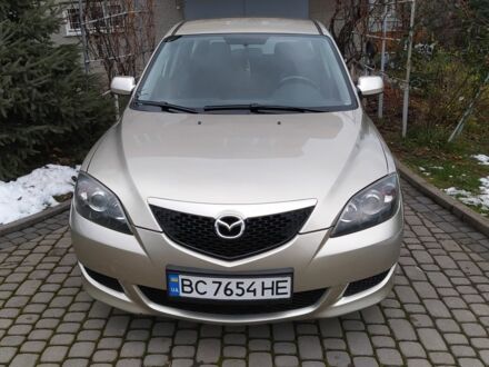 Желтый Мазда 3, объемом двигателя 1.6 л и пробегом 191 тыс. км за 2950 $, фото 1 на Automoto.ua