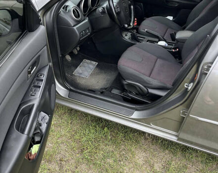 Серый Мазда 3, объемом двигателя 1.6 л и пробегом 260 тыс. км за 3800 $, фото 8 на Automoto.ua