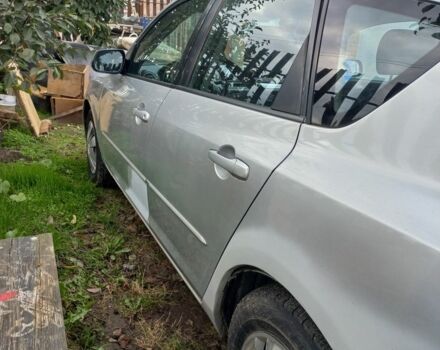 Сірий Мазда 3, об'ємом двигуна 1.6 л та пробігом 250 тис. км за 2100 $, фото 1 на Automoto.ua