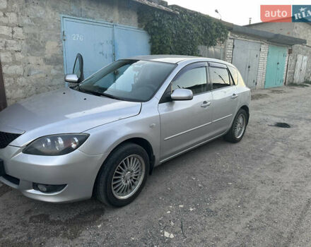 Сірий Мазда 3, об'ємом двигуна 1.6 л та пробігом 261 тис. км за 4800 $, фото 2 на Automoto.ua