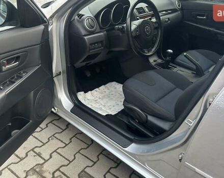 Серый Мазда 3, объемом двигателя 1.6 л и пробегом 202 тыс. км за 4400 $, фото 10 на Automoto.ua