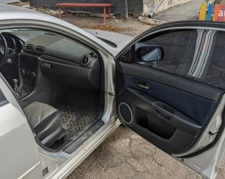 Серый Мазда 3, объемом двигателя 2 л и пробегом 145 тыс. км за 3999 $, фото 16 на Automoto.ua