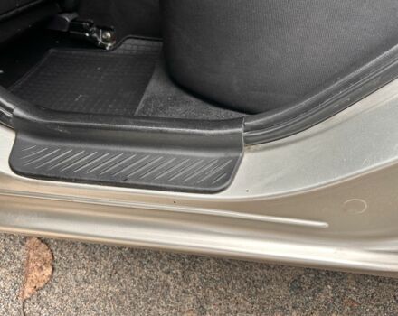 Серый Мазда 3, объемом двигателя 1.6 л и пробегом 250 тыс. км за 4300 $, фото 11 на Automoto.ua