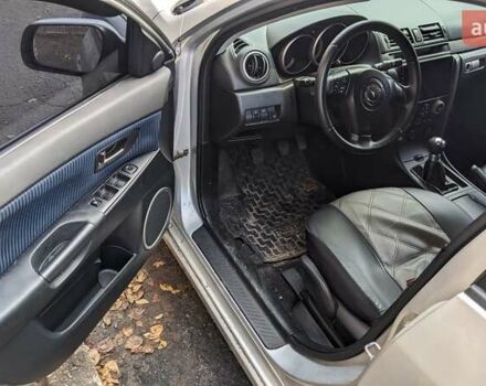 Серый Мазда 3, объемом двигателя 2 л и пробегом 145 тыс. км за 3999 $, фото 18 на Automoto.ua